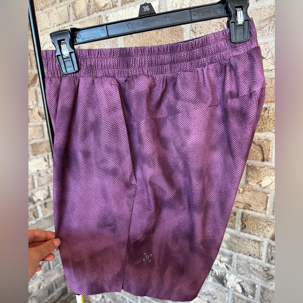 Lululemon Channel Cross Swim Short *7"
Shadow Mesh Vintage Plum Multi Size S - Picture 10 of 14